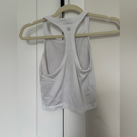 Swiftly Tech Cropped Racerback Tank 2.0 ☁️ - Picture 4 of 4